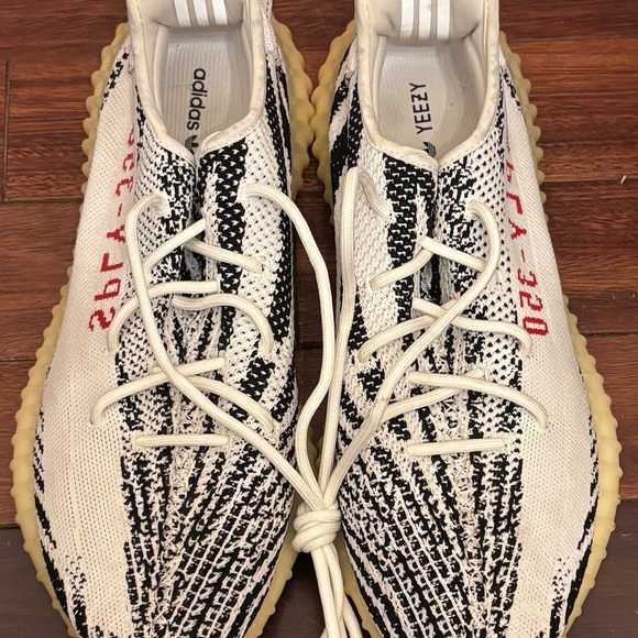 Adidas Yeezy Boost 350 V2 Zebra Sneakers Size 13 - Picture 1 of 7